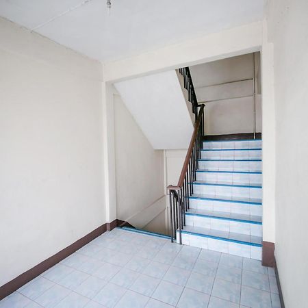 Oyo 525 Mrt Phetkasem 48-1 Place Bangkok Buitenkant foto